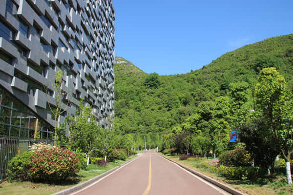 北京地铁：明日起 1号线八通线等多条线路增加运力、加开临客